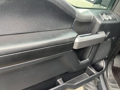 Used 2017 Ford F150 XLT w/ Equipment Group 301A Mid image 20