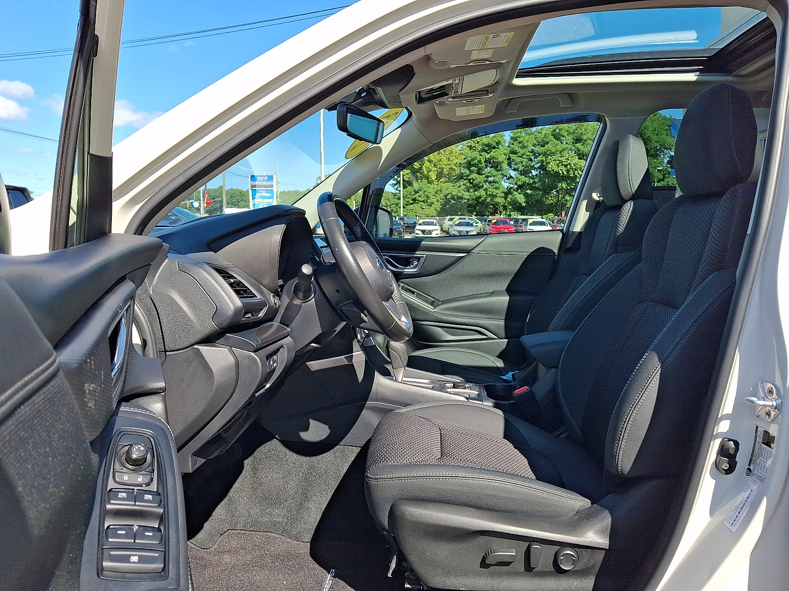 Used 2023 Subaru Forester Premium AWD/4WD image 14