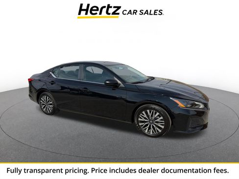 Used 2026 Nissan Altima 2.5 SV FWD image 1