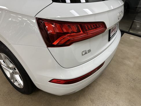 Used 2019 Audi Q5 2.0T Premium image 36
