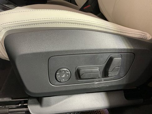 New 2026 BMW X1 xDrive28i w/ Convenience Package image 18