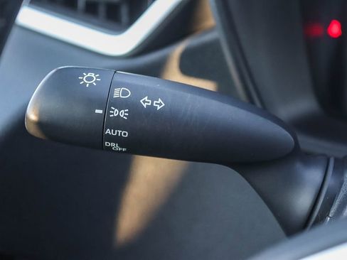 Used 2020 Toyota Corolla SE image 50