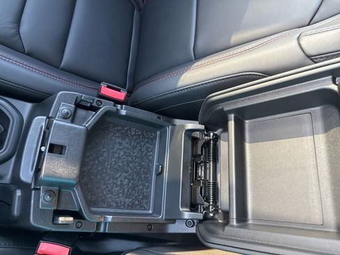 New 2025 Jeep Wrangler Unlimited Rubicon image 33