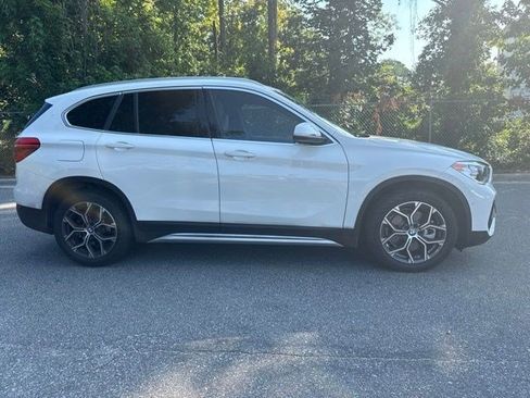 Used 2021 BMW X1 xDrive28i w/ Convenience Package AWD/4WD image 4