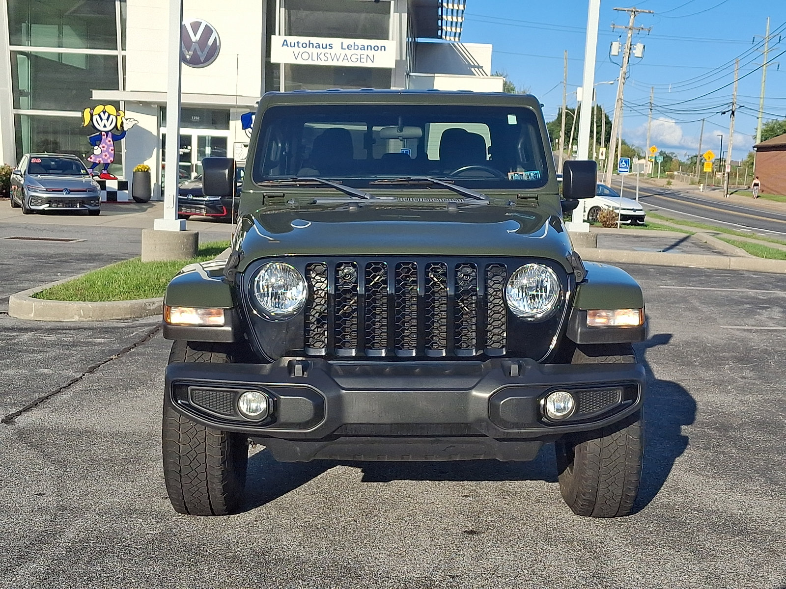 Used 2022 Jeep Gladiator Sport AWD/4WD image 2