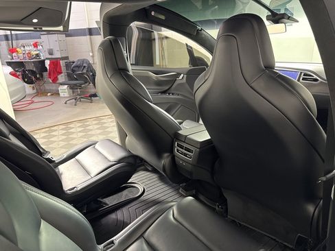 Used 2018 Tesla Model X P100D image 23