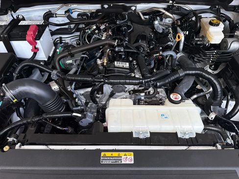 Used 2025 Toyota Tacoma SR5 RWD image 34
