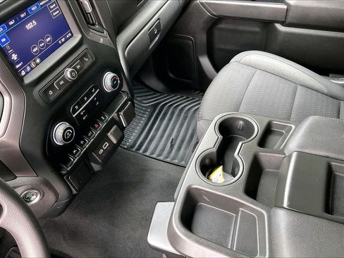 Used 2023 Chevrolet Silverado 1500 Custom AWD/4WD image 19