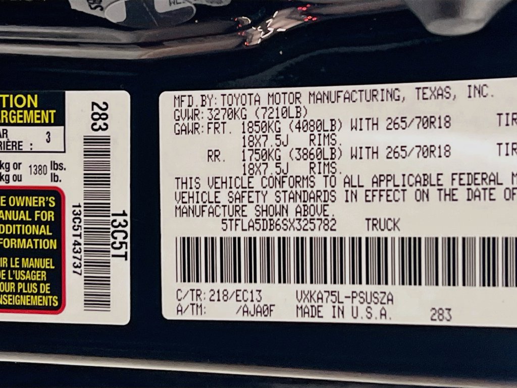 Certified 2025 Toyota Tundra SR5 w/ SR5 Premium Package AWD/4WD image 28
