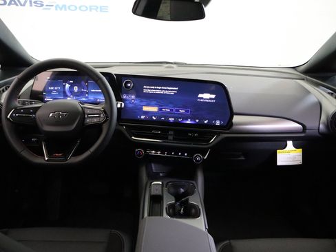 New 2026 Chevrolet Equinox EV RS image 15