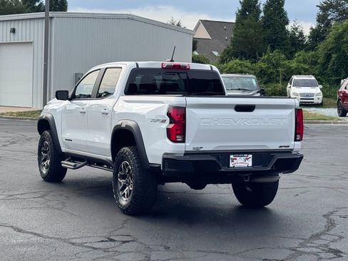 Used 2023 Chevrolet Colorado ZR2 w/ ZR2 Convenience Package III AWD/4WD image 17