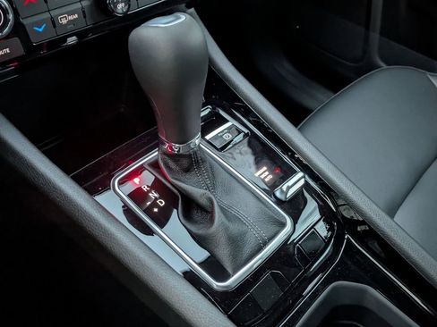 New 2026 Jeep Compass Limited image 21