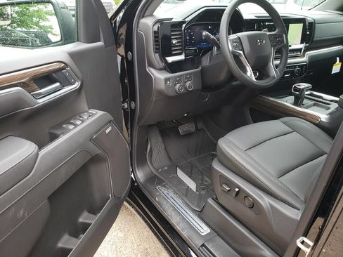 New 2026 Chevrolet Silverado 1500 RST w/ Convenience Package II AWD/4WD image 13