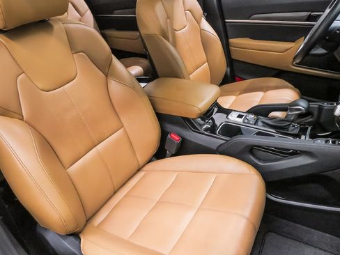 Used 2022 Kia Telluride SX w/ Nightfall Edition Package AWD/4WD image 17