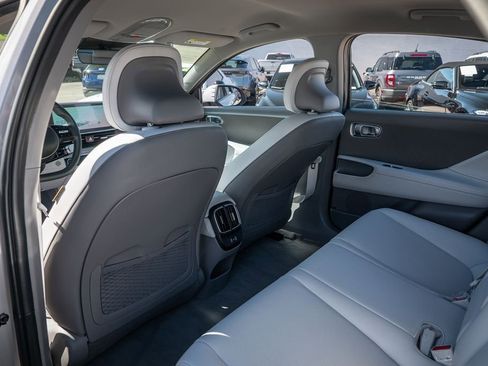 Used 2023 Hyundai Ioniq 6 SEL image 30
