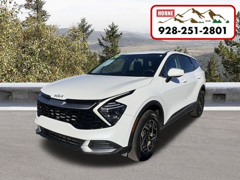 Used 2024 Kia Sportage LX image 1