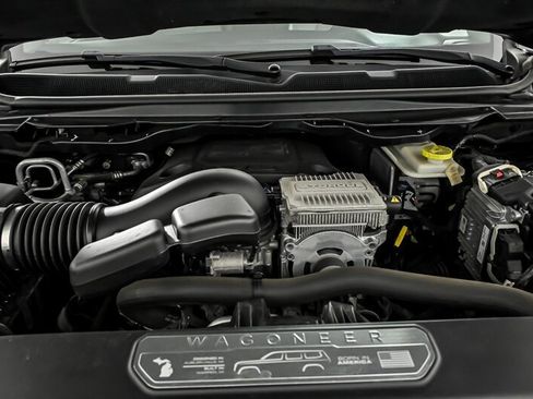 Used 2022 Jeep Wagoneer Series II AWD/4WD image 11