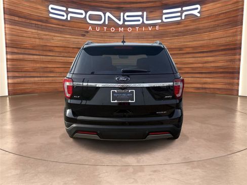Used 2019 Ford Explorer XLT w/ Equipment Group 202A image 6