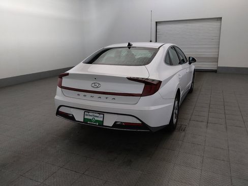 Used 2023 Hyundai Sonata SE w/ Preferred Accessory Package FWD image 7