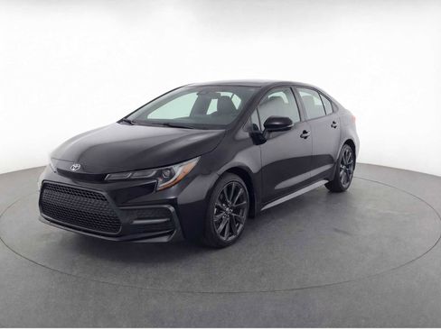 Certified 2026 Toyota Corolla SE image 1