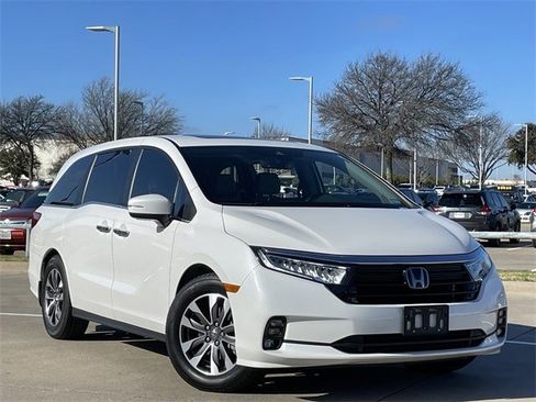 Certified 2023 Honda Odyssey EX-L image 2