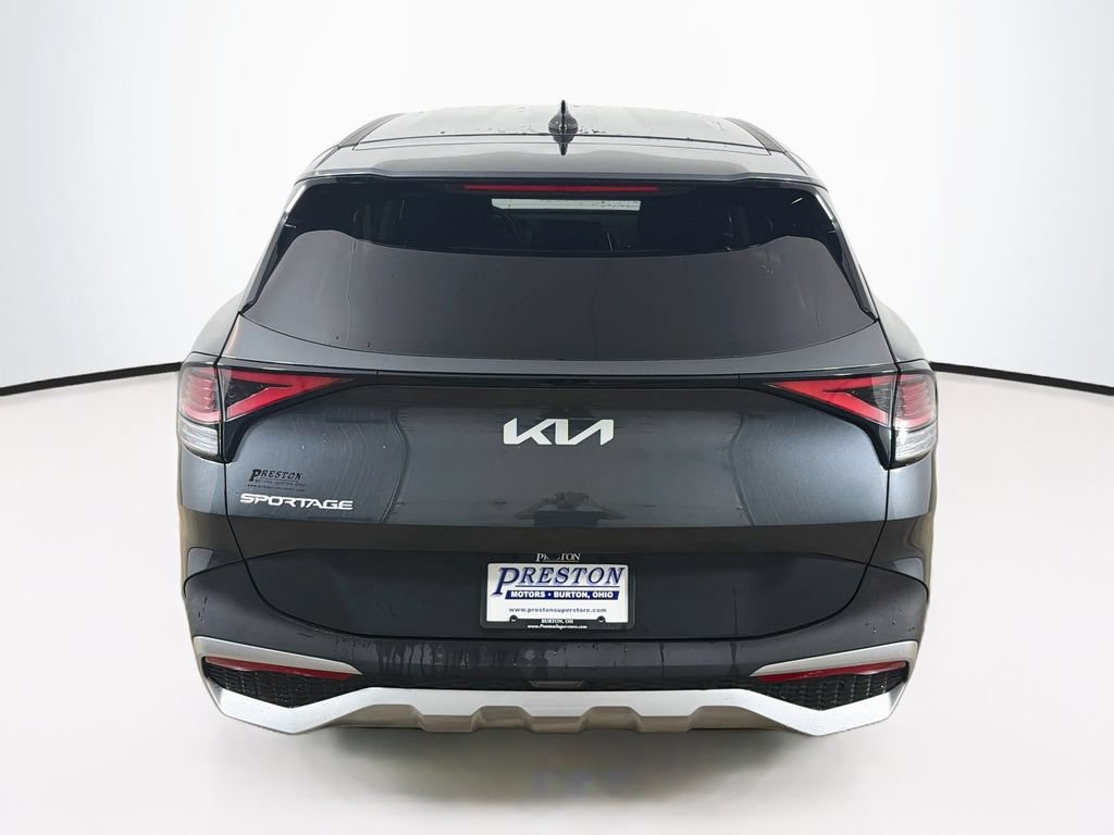 Certified 2024 Kia Sportage LX FWD image 6