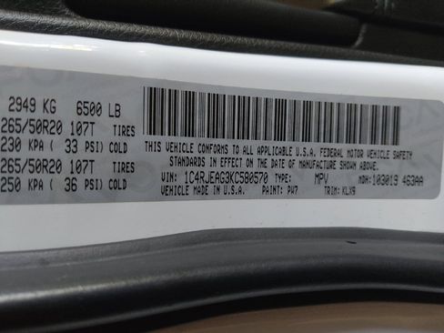 Used 2019 Jeep Grand Cherokee Altitude RWD image 33