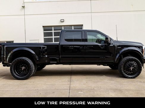 Used 2026 Ford F450 Platinum w/ Platinum Plus Package image 11