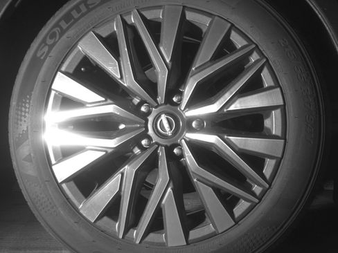 Used 2025 Nissan Altima 2.5 SV FWD image 18
