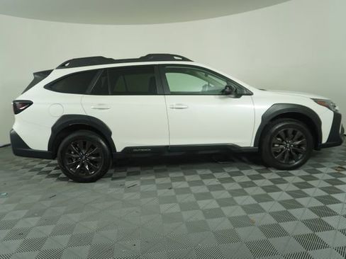 Certified 2025 Subaru Outback Onyx Edition AWD/4WD image 8