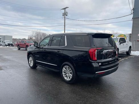 Used 2023 GMC Yukon SLT image 3