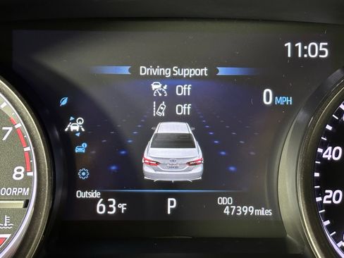Used 2024 Toyota Camry SE AWD/4WD image 12