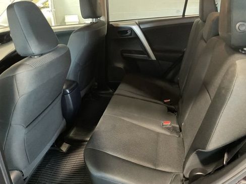 Used 2018 Toyota RAV4 LE w/ All Weather Liner Package FWD image 18