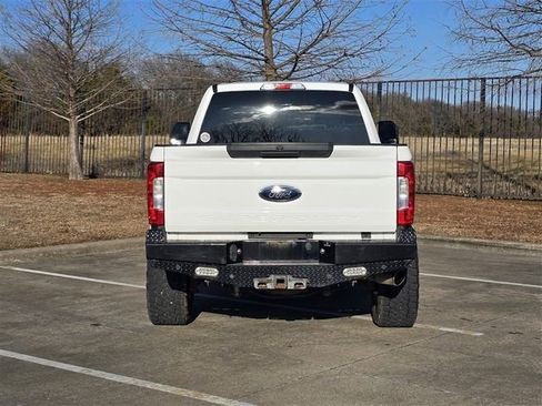 Used 2018 Ford F350 XLT w/ XLT Value Package image 5