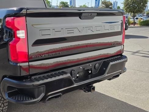 Certified 2021 Chevrolet Silverado 1500 Custom Trail Boss w/ Midnight Edition AWD/4WD image 5