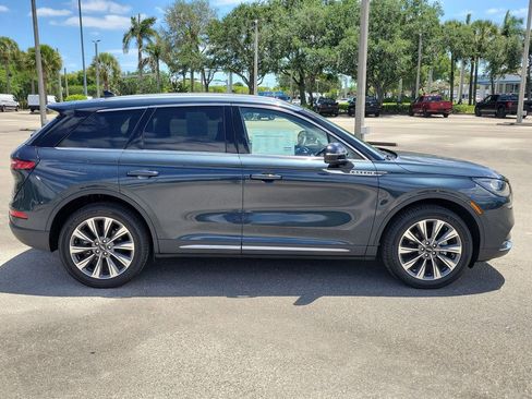 Certified 2020 Lincoln Corsair Reserve w/ Equipment Group 201A AWD/4WD image 6