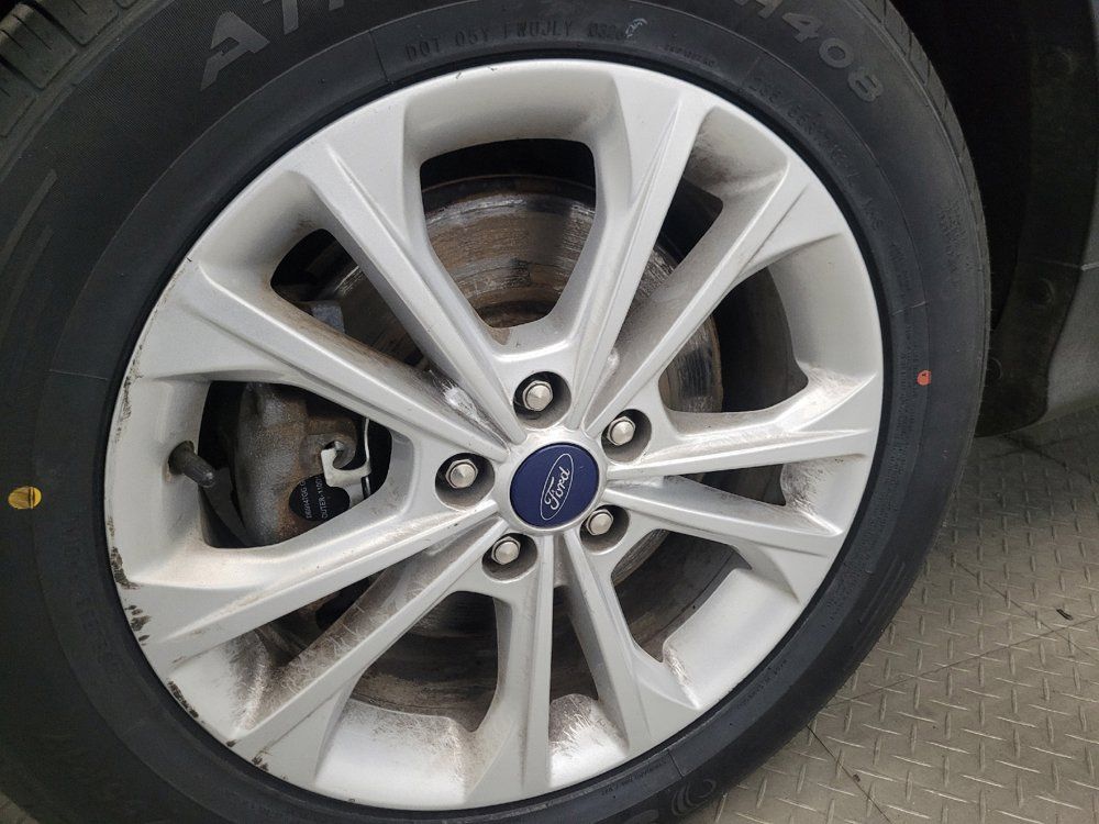 Used 2018 Ford Escape SE w/ SE Sync 3 Package AWD/4WD image 31