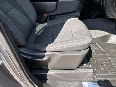 Used 2022 Chevrolet Silverado 1500 LT w/ Safety Package image 11