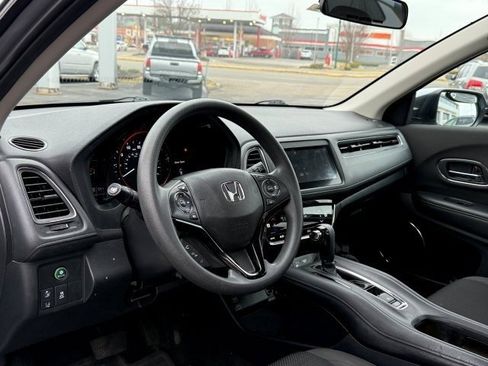 Used 2020 Honda HR-V EX image 11