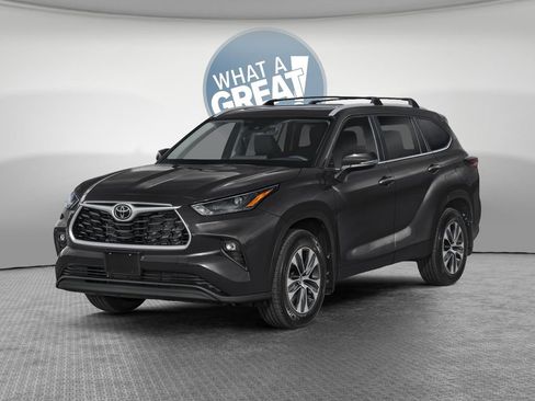 New 2026 Toyota Highlander Platinum AWD/4WD image 1