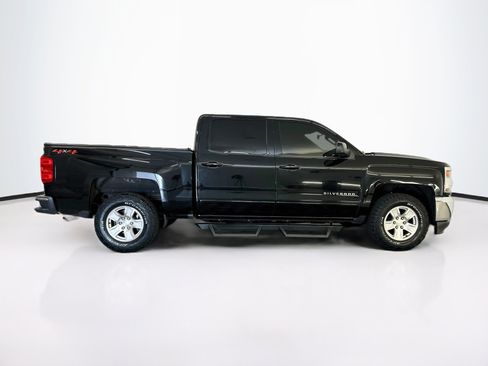 Used 2018 Chevrolet Silverado 1500 LT w/ All Star Edition AWD/4WD image 10
