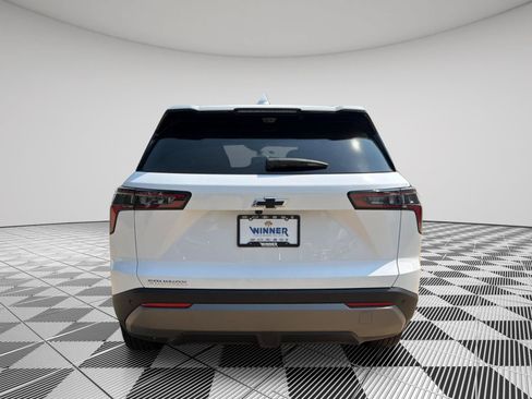 New 2026 Chevrolet Equinox LT w/ Safety and Technology Package FWD image 4