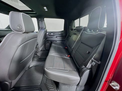 Certified 2025 GMC Sierra 1500 AT4X image 25