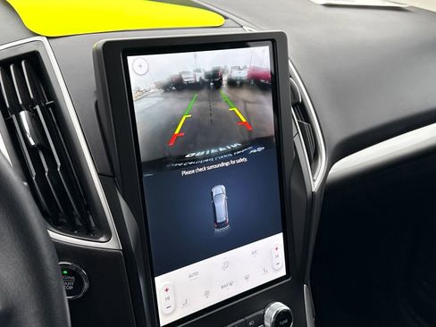 Certified 2024 Ford Edge SEL w/ Convenience Package image 22