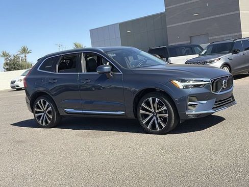 Used 2023 Volvo XC60 B5 Ultimate w/ Protection Package Premier FWD image 4
