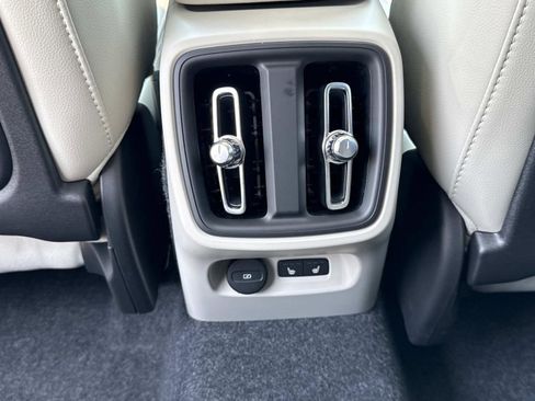 New 2026 Volvo XC40 B5 Ultra w/ Climate Package image 16