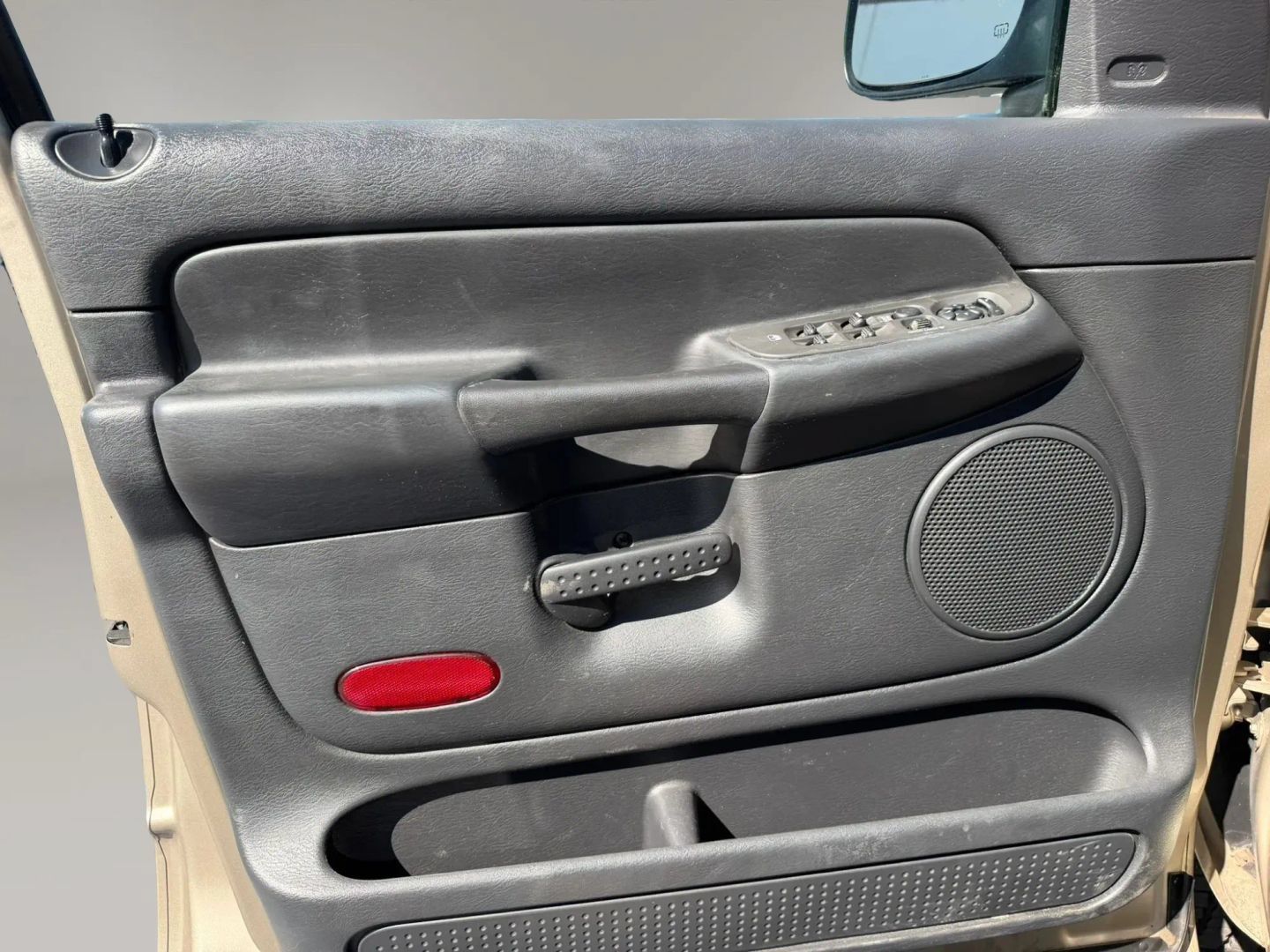 Used 2005 Dodge Ram 1500 Truck SLT RWD image 6