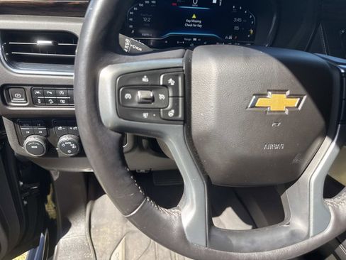 Used 2023 Chevrolet Tahoe Premier AWD/4WD image 29