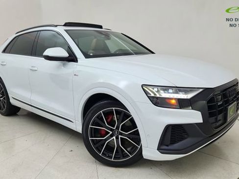 Used 2021 Audi Q8 Prestige w/ Prestige Package AWD/4WD image 1