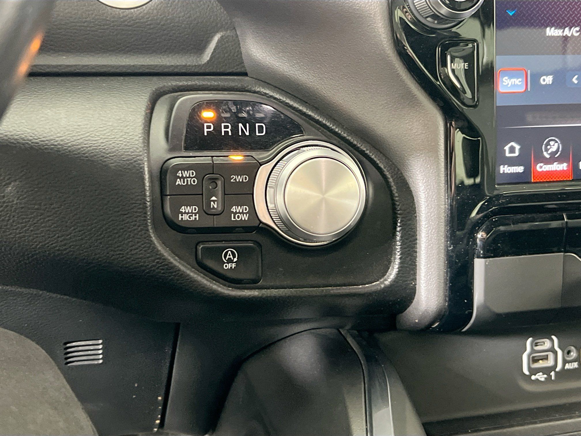 Used 2023 RAM 1500 Laramie AWD/4WD image 17